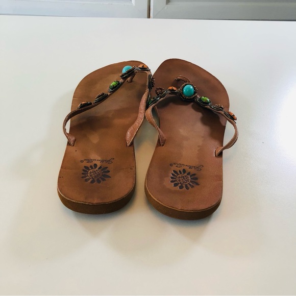 Yellow Box Flip Flops Thongs Sandals with Multiple gemstones & beads Women’s 7.5 - Picture 9 of 17